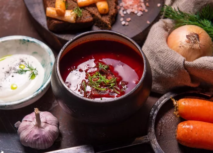 Ресторан русской современной кухни "Uhvat".