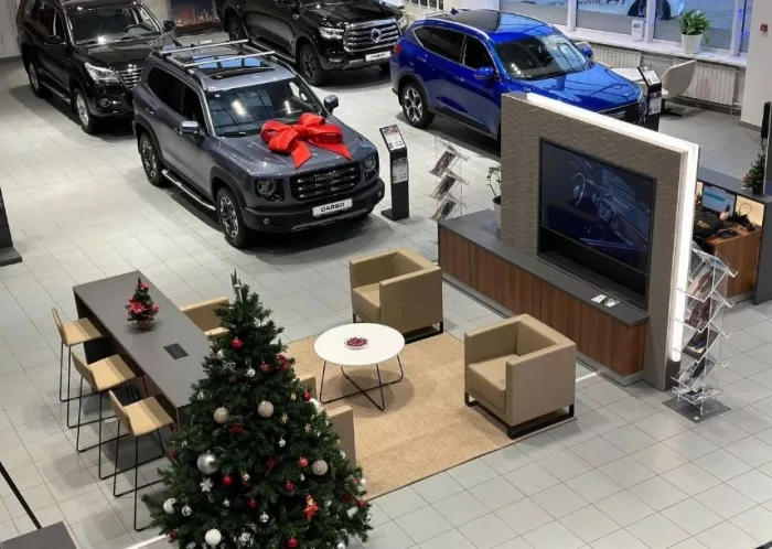 Автосалон и автосервис "Авто-Премьер".