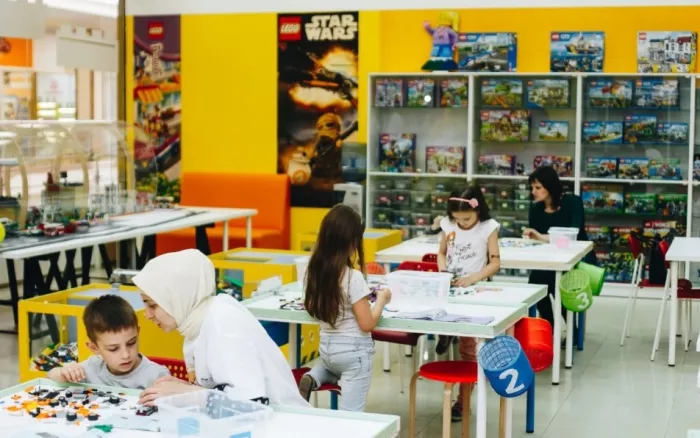 Развлекательный LEGO центр "iQube" на Дзержинского