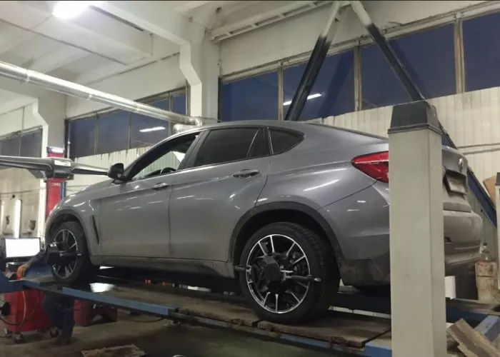 Автотехцентр "Автоклиника".