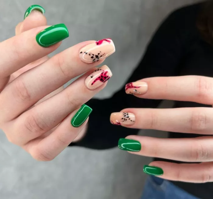 Ногтевая студия "Savenkova Studio Salon".