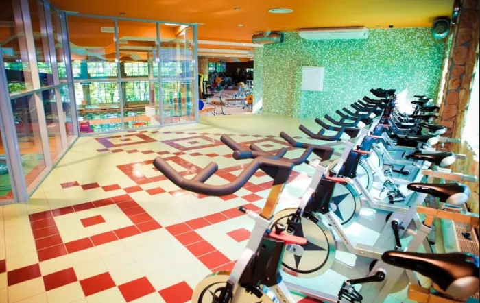 Фитнес зал "Fitness House"