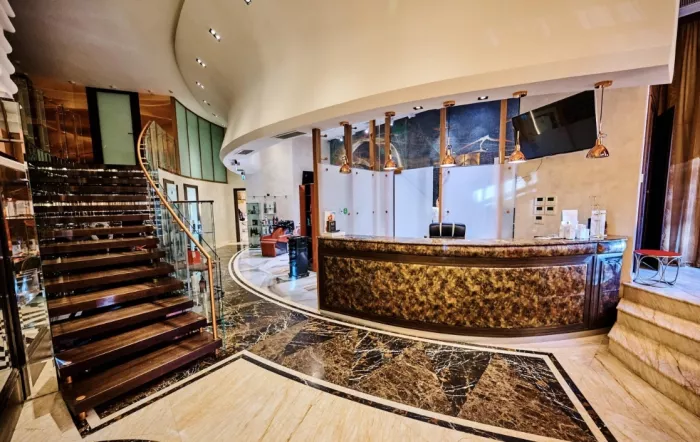 Салон красоты "RoseClinic".