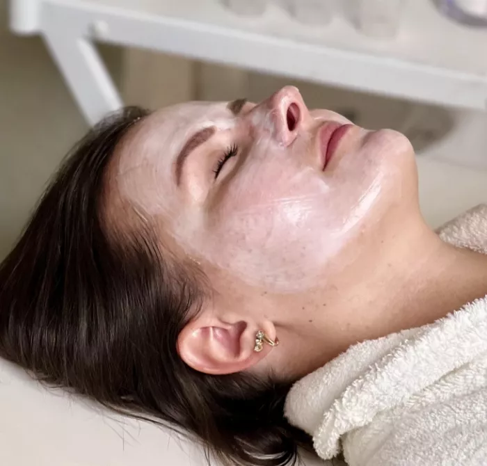 Салон красоты "RoseClinic".