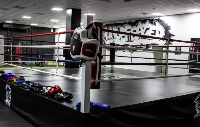 Клуб единоборств "Undefeated Boxing Gym".