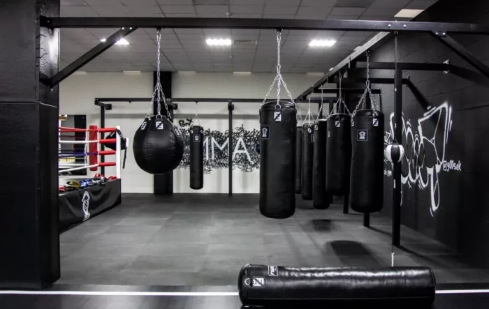 Клуб единоборств "Undefeated Boxing Gym".