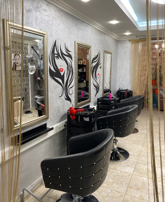 Парикмахерская "Diana Sheshur beauty club".