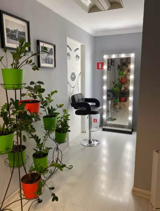 Парикмахерская "Diana Sheshur beauty club".