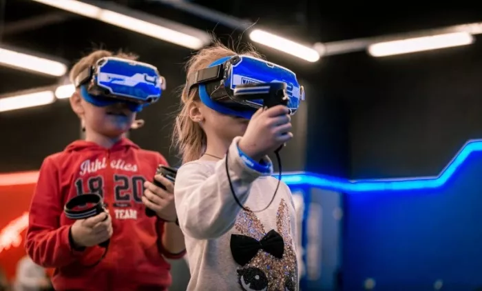 Парк виртуальной реальности "VR-клуб Warpoint".