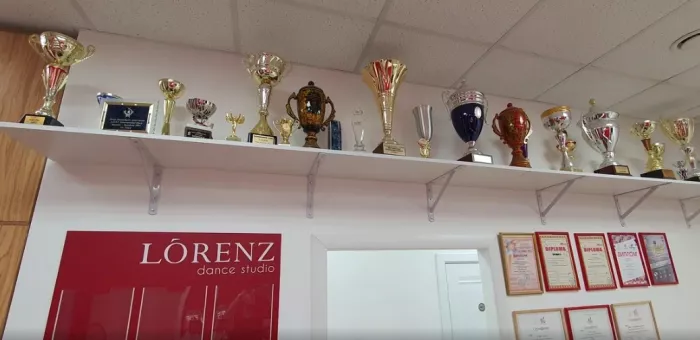 Студия танца "Lorenz".