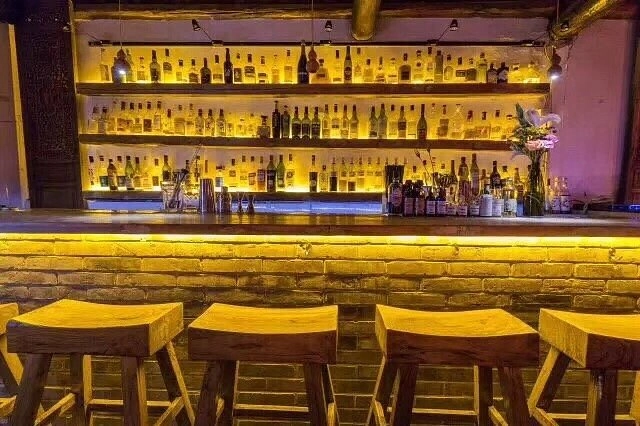 Бар «Mai Bar»