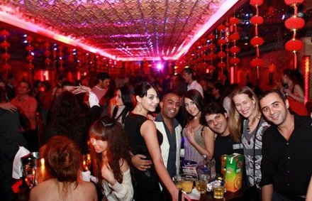 Клуб «World of Suzie Wong Club»