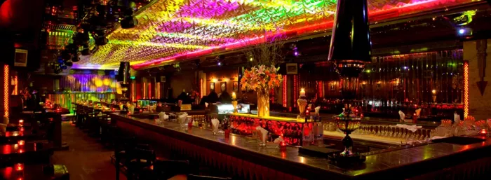 Клуб «World of Suzie Wong Club»