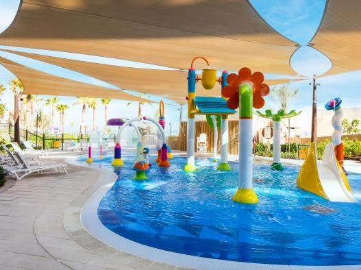 Отель "Centara Mirage Beach Resort Dubai" 4*
