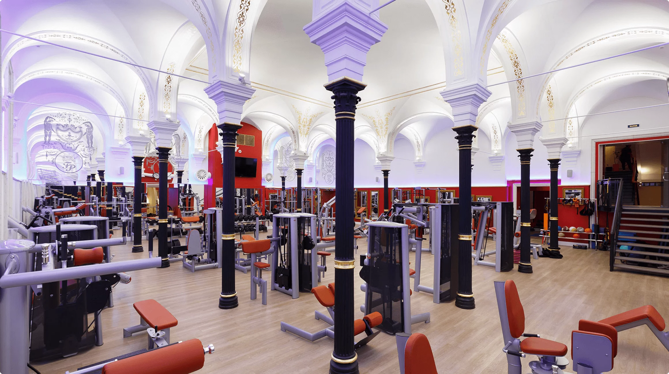 Фитнес-клуб "Fitness Palace"