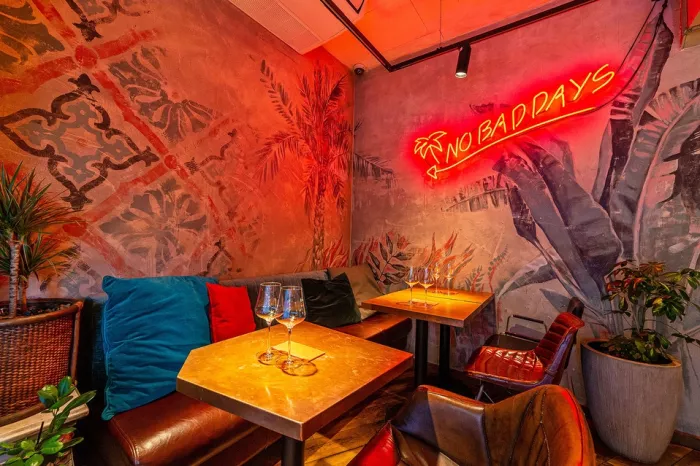 Бар «Ателье Tapas & Bar»
