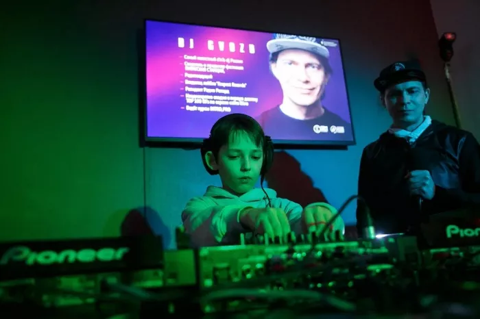 Школа диджеев "Edm School by DJ Цветкоff"