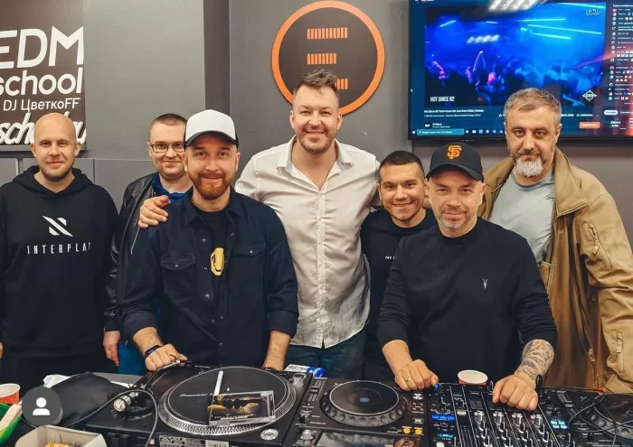 Школа диджеев "Edm School by DJ Цветкоff"