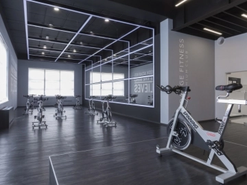 Оздоровительный центр "Orange Fitness Premium Club".