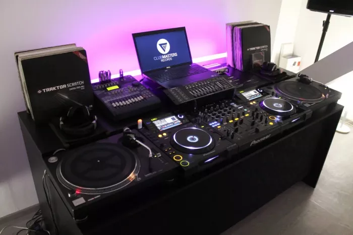 Школа диджеев "Clubmasters DJ"