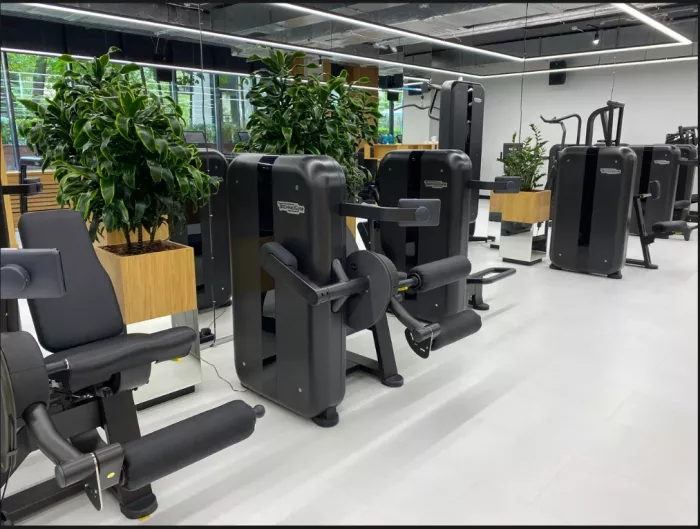 Фитнес-клуб "Nonstop Fitness"