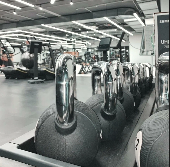 Фитнес-клуб "Nonstop Fitness"