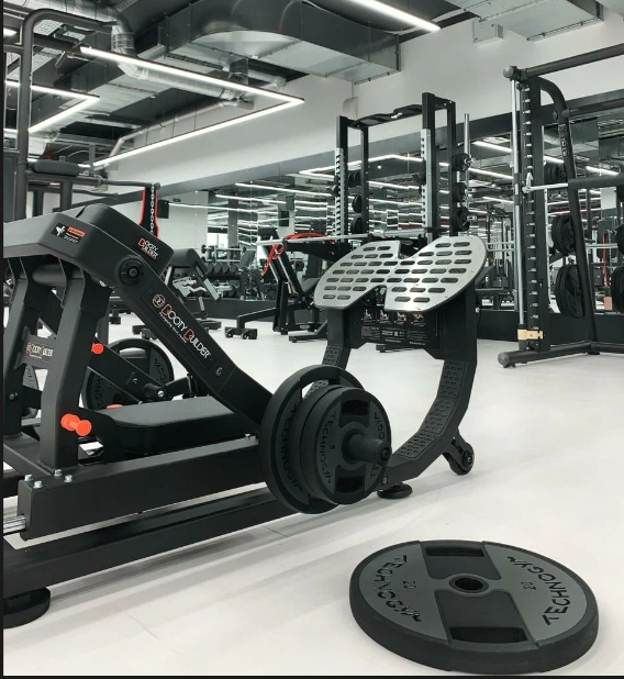 Фитнес-клуб "Nonstop Fitness"