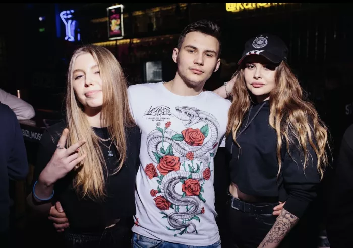Бар "BIZI MOSCOW"