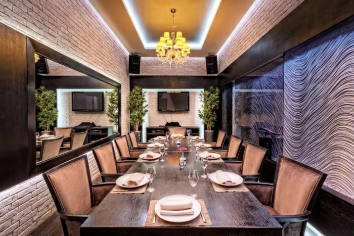 Караоке-клуб "Hamilton Lounge Bar"