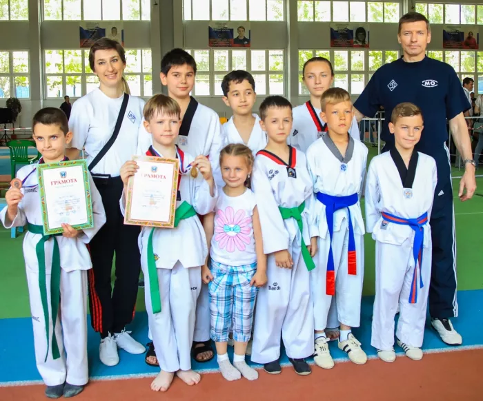 Спортивный комплекс «Динамо спорт 161» на ул. Днепропетровская, 14