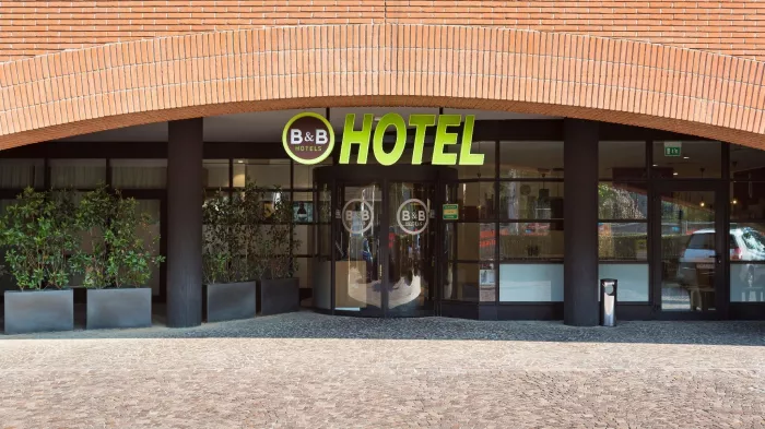 Отель B&B  Como City Center"