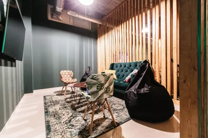 Компьютерный клуб "Cyber Lounge" на Дзержинского