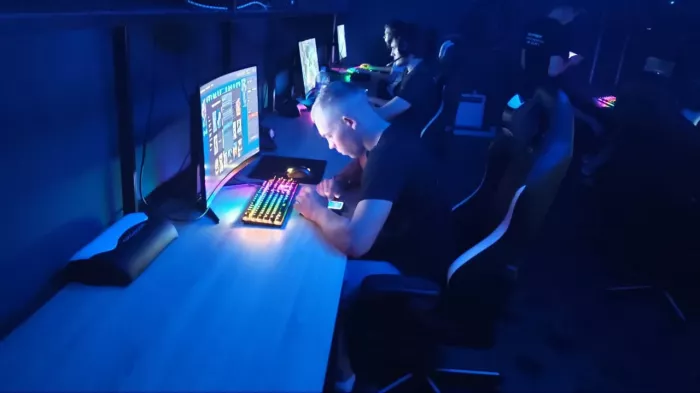 Компьютерный клуб "GGWP КИБЕР АРЕНА"