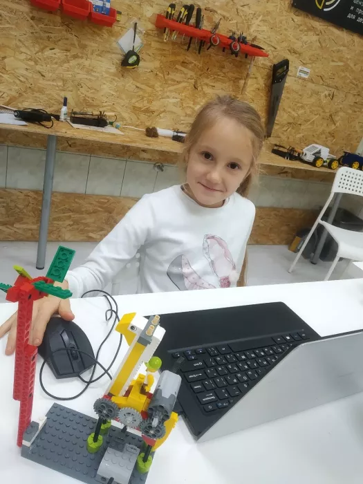 Центр робототехники "RoboCore"