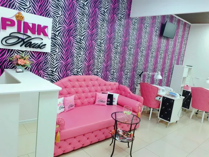 Студия красоты "PinkHouse"