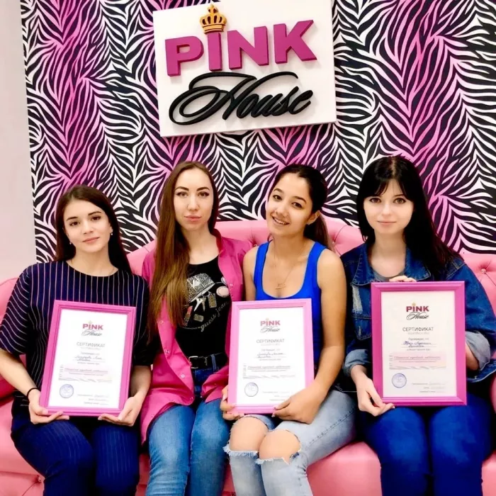 Студия красоты "PinkHouse"