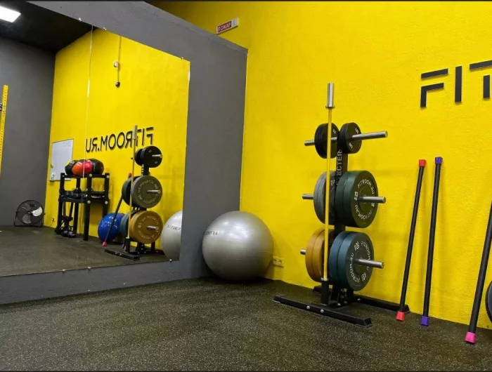 Фитнес-клуб "FITROOM.RU"