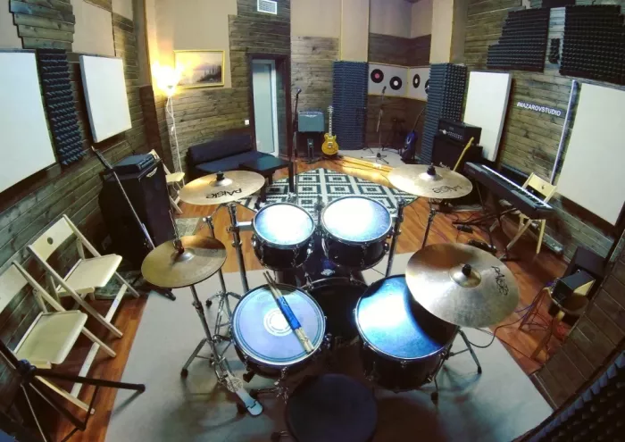 Музыкальная студия "Nazarov Studio".