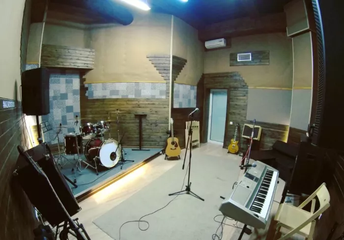 Музыкальная студия "Nazarov Studio".