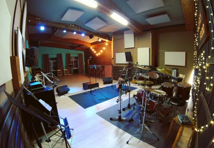 Музыкальная студия "Nazarov Studio".