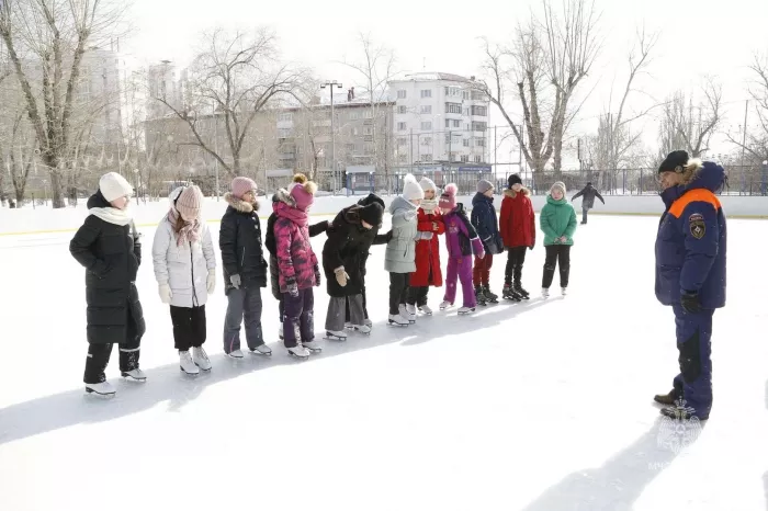 Ледовый каток на Исполкомской 