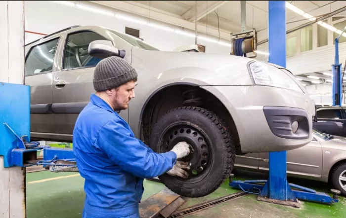 Автотехцентр "НИВЮС".
