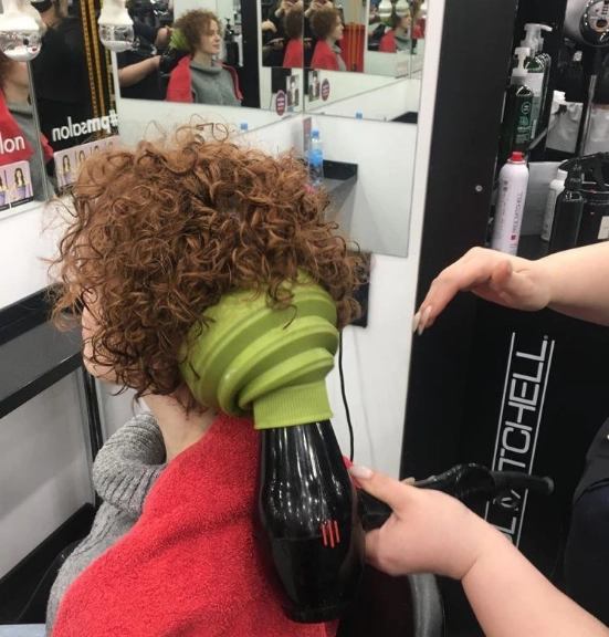 Салон красоты "Paul Mitchell" на Ленинском.