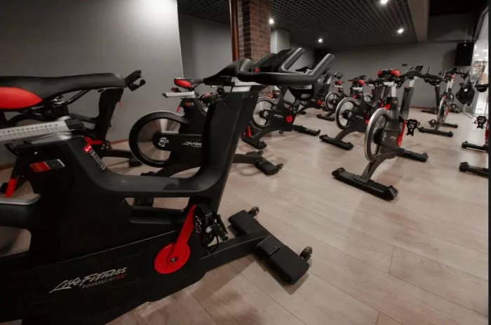 Фитнес-клуб "Crocus Fitness"