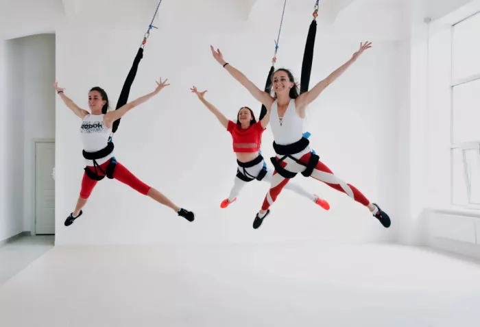 Студия банджи-фитнеса, воздушной гимнастики и растяжки "Art fly bungee".