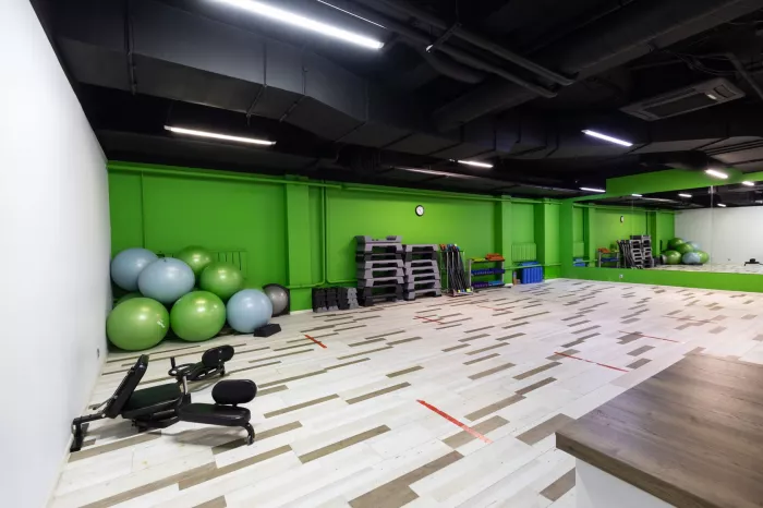 Фитнес-клуб "Max-Fit".