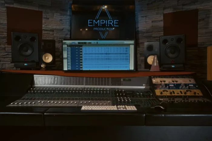 Студия звукозаписи "Empire Production".