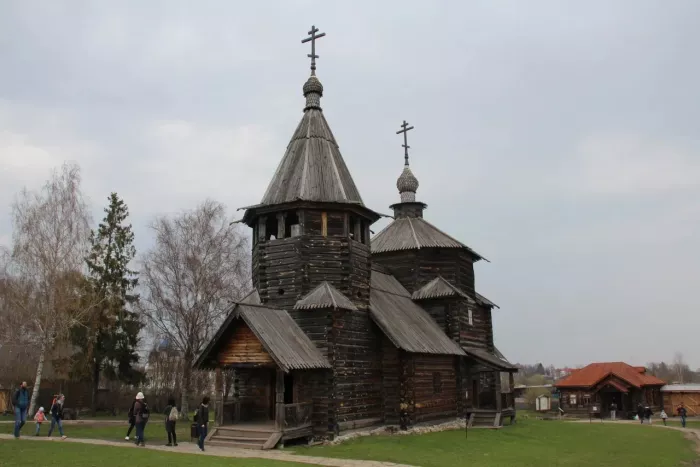 Туроператор "Зазеркалье"