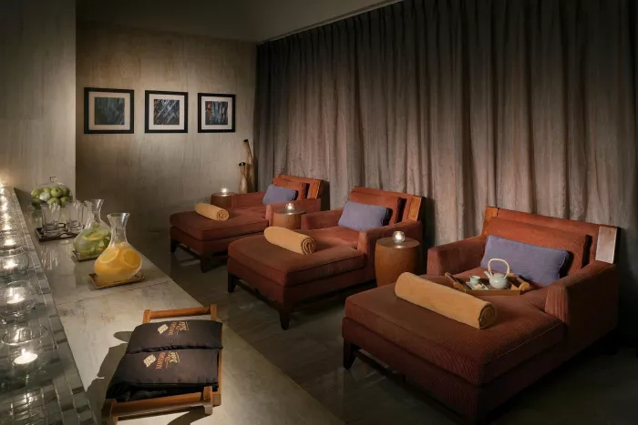 Отель "The H Hotel" 5*