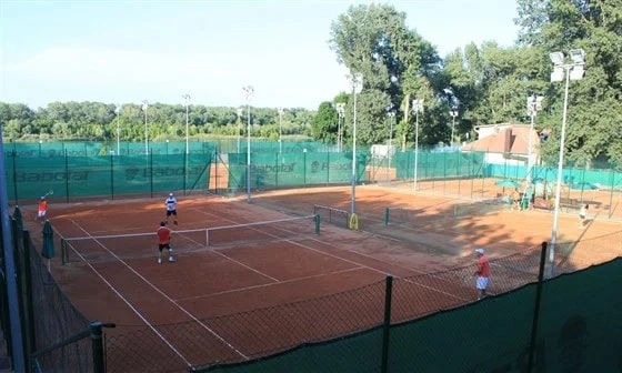  Теннисный клуб "Tennispark"